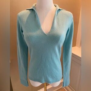 Fedeli Women's Robins Egg Blue Cashmere V Neck Collared Sweater